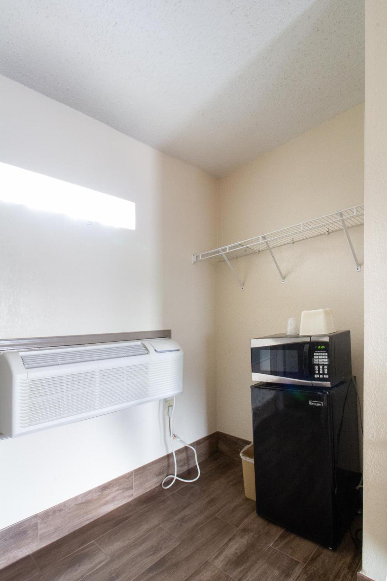 Whitehouse Motel Richmond South Bellwood Экстерьер фото