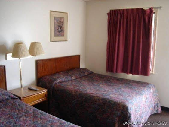 Whitehouse Motel Richmond South Bellwood Экстерьер фото
